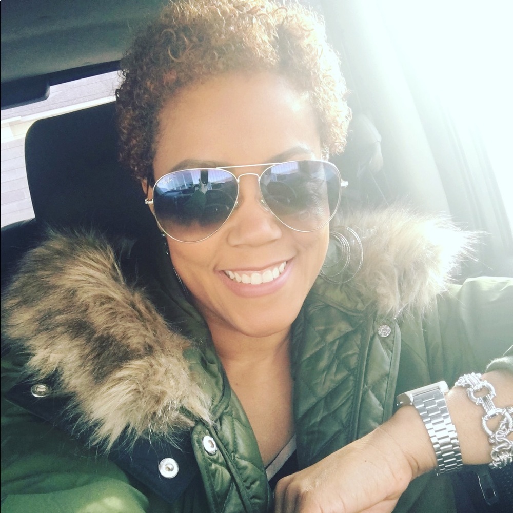 Meet your Posher, Juliana